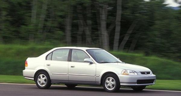 5-dørs Hatchback 1995-1997